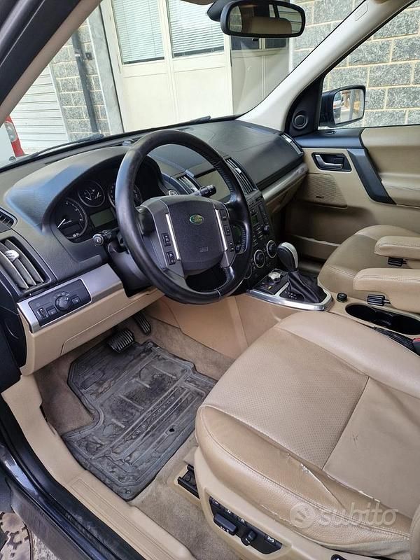Usata Land Rover Freelander 2 HSE 160 CV (117 kW) 2009 Grigio SUV