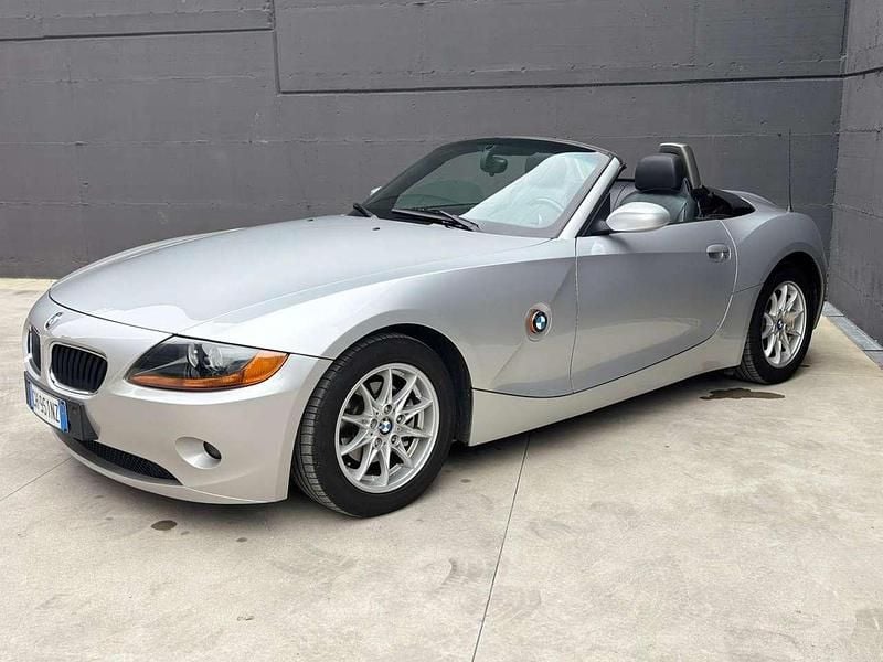 Usata BMW Z4 192 CV (141 kW) 2003 Argento Cabrio