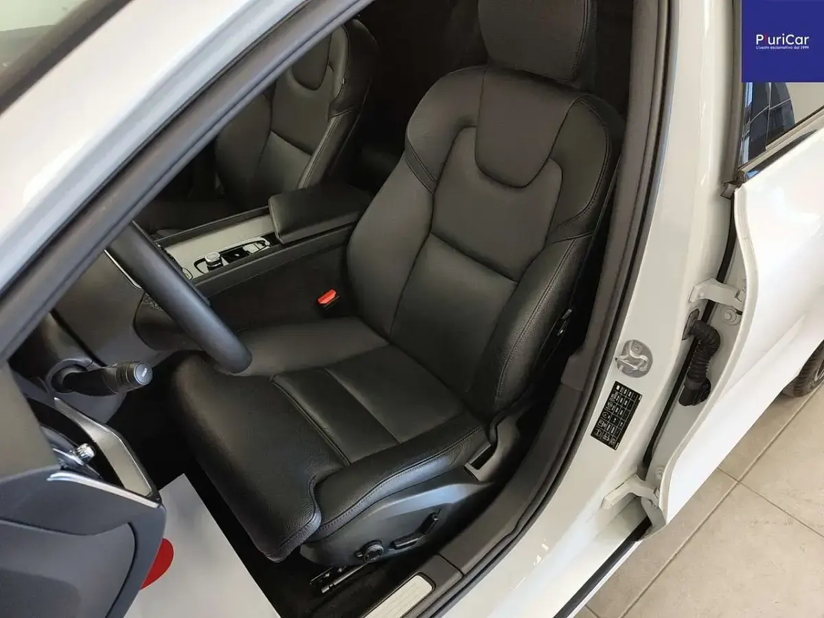 Usata Volvo V60 Plus 197 CV (144 kW) 2023 Bianco Station wagon