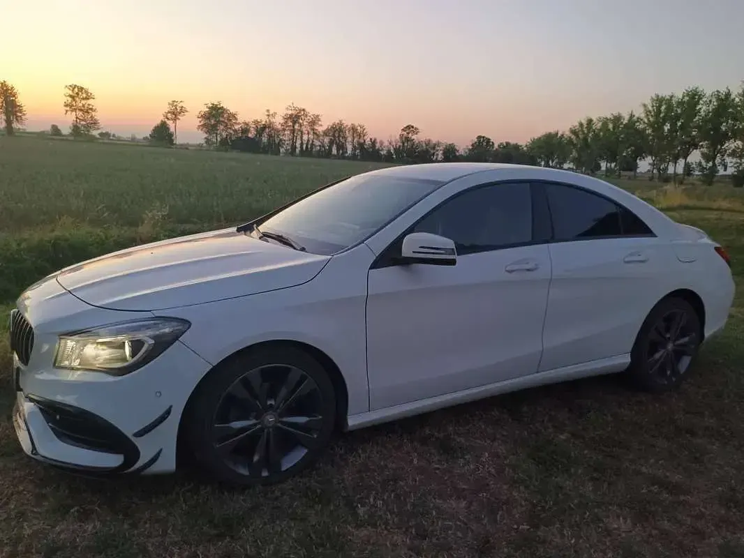 Usata Mercedes CLA200 170 CV (125 kW) 2015 Bianco Coupé