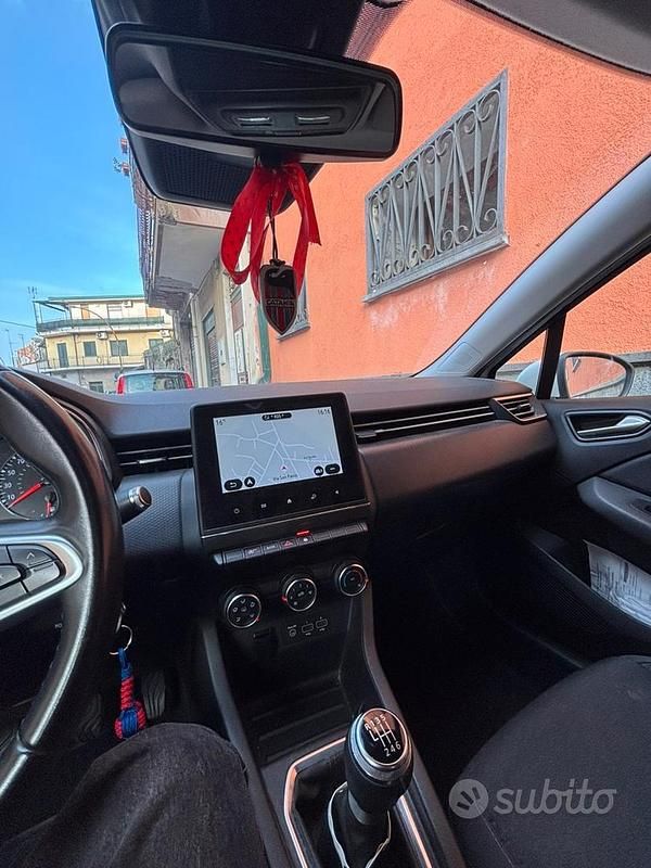 Usata Renault Clio V 86 CV (63 kW) 2020 Bianco Berlina