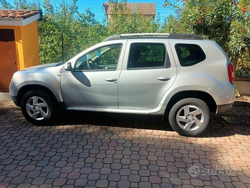 Usata Dacia Duster 115 CV (84 kW) 2013 Grigio SUV