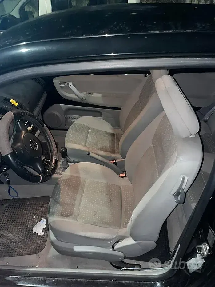 Usata VW Lupo 50 CV (36 kW) 2002 Nero Utilitaria