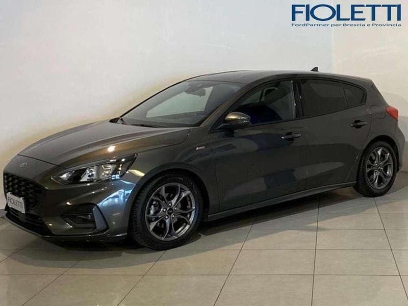 Usata Ford Focus ST-Line 120 CV (88 kW) 2021 Grigio Utilitaria