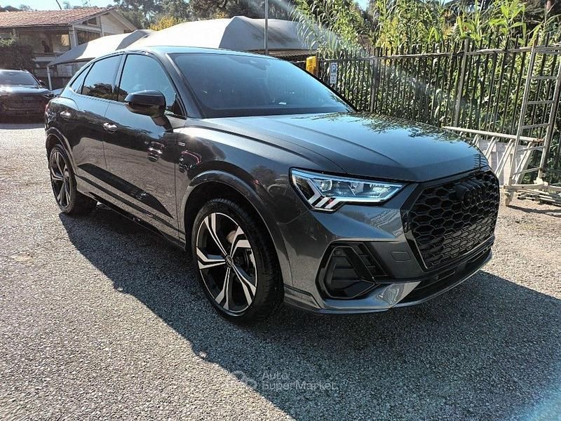 Grigio Usata 2025 Audi Q3 Ambiente SUV | 45.470 € (Buon prezzo) - Immagine 1/4