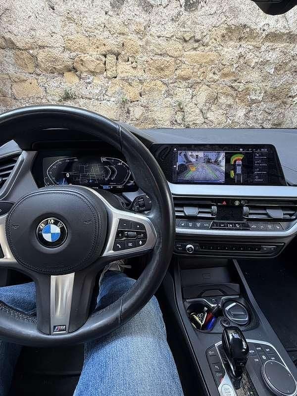 Usata BMW 118 M Sport 140 CV (102 kW) 2020 Blu/azzurro Utilitaria