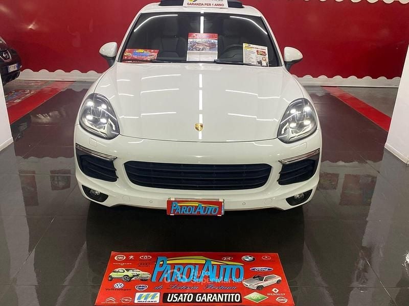 Usata Porsche Cayenne 250 CV (183 kW) 2016 Bianco SUV