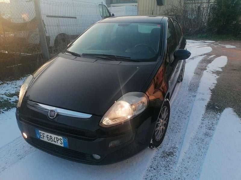 Other Usata 2010 Fiat Punto Evo Dynamic Due volumi | 1450 € (Super prezzo) - Immagine 1/4