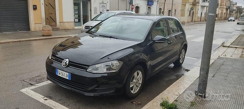 Nero Usata 2014 VW Golf Tre volumi | 6200 € - Immagine 1/4