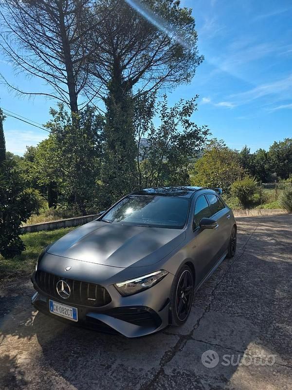 Grigio Usata 2024 Mercedes A35 AMG Premium Tre volumi | 52.000 € (Molto cara) - Immagine 1/4