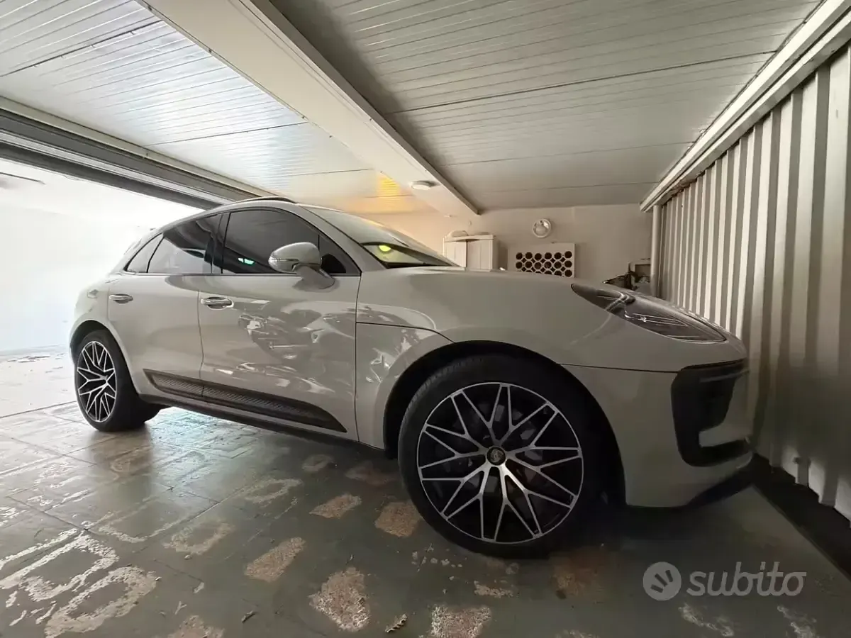 Usata Porsche Macan 265 CV (194 kW) 2025 Grigio SUV
