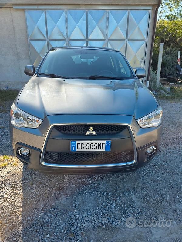 Usata Mitsubishi ASX Invite 150 CV (110 kW) 2011 Grigio SUV