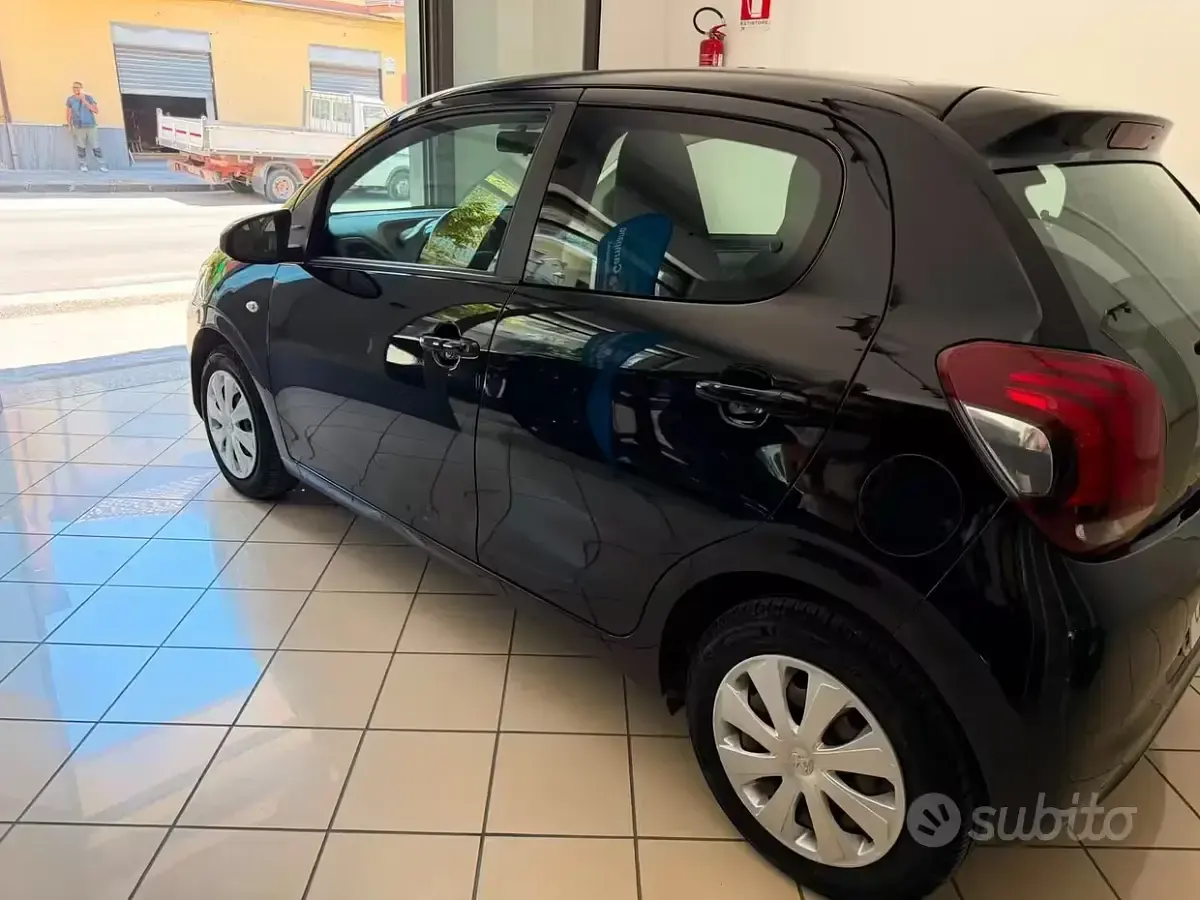 Usata Peugeot 108 Active 72 CV (52 kW) 2019 Nero Berlina