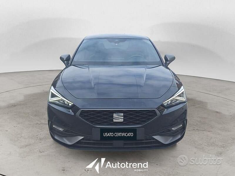 Usata Seat Leon FR 150 CV (110 kW) 2022 Blu Berlina
