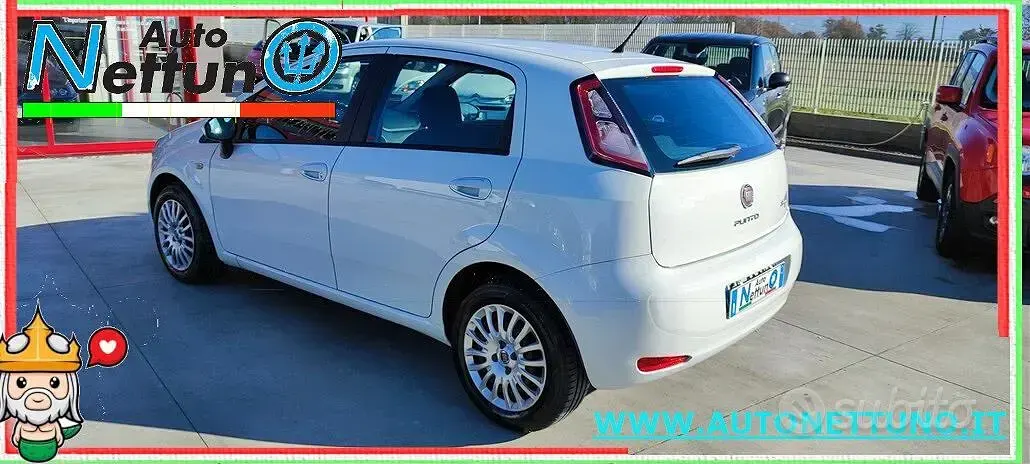 Usata Fiat Punto Street 75 CV (55 kW) 2015 Bianco Utilitaria