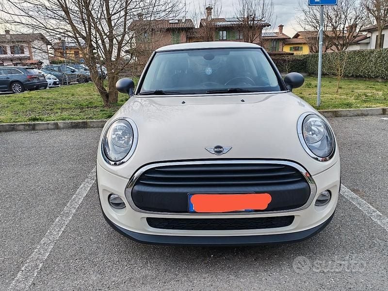 Usata Mini ONE 75 CV (55 kW) 2015 Bianco Utilitaria