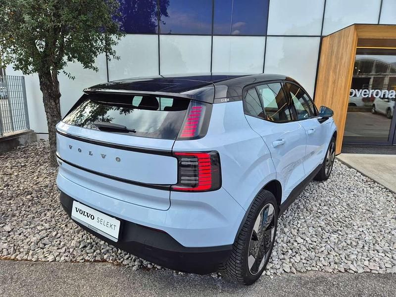 Usata Volvo EX30 Plus 147 kW (200 CV) 2025 Vapour grey SUV