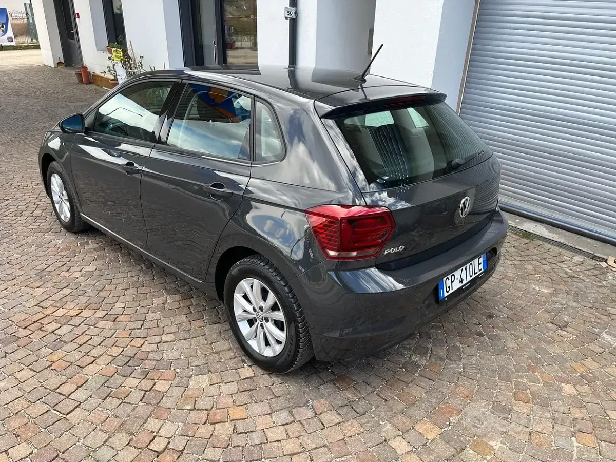 Usata VW Polo Highline 95 CV (69 kW) 2019 Grigio Utilitaria