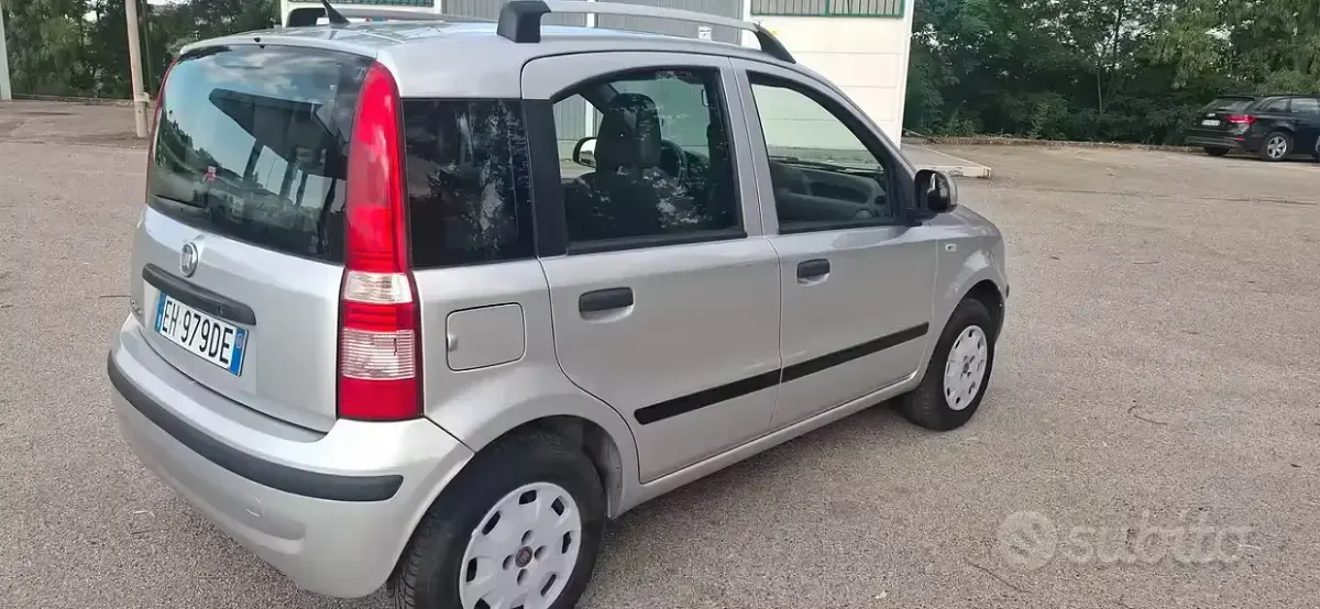Usata Fiat Panda Active 69 CV (50 kW) 2011 Grigio Utilitaria