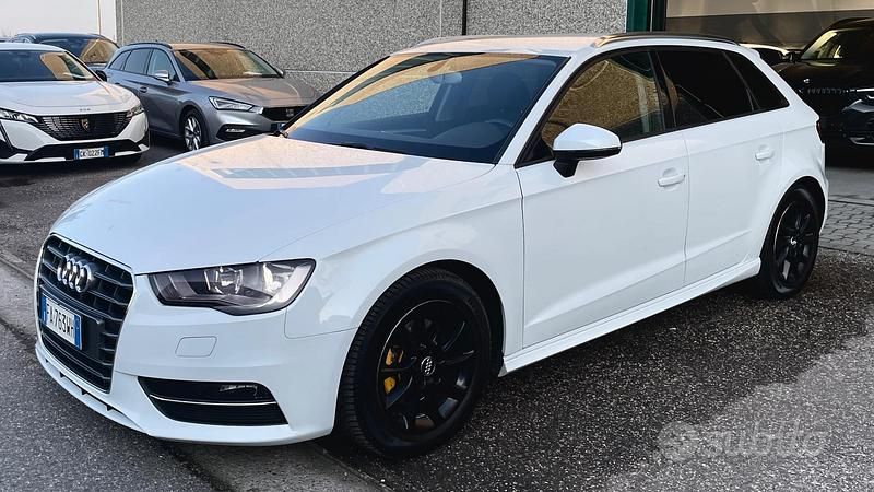 Usata Audi A3 Attraction 110 CV (80 kW) 2014 Bianco Berlina