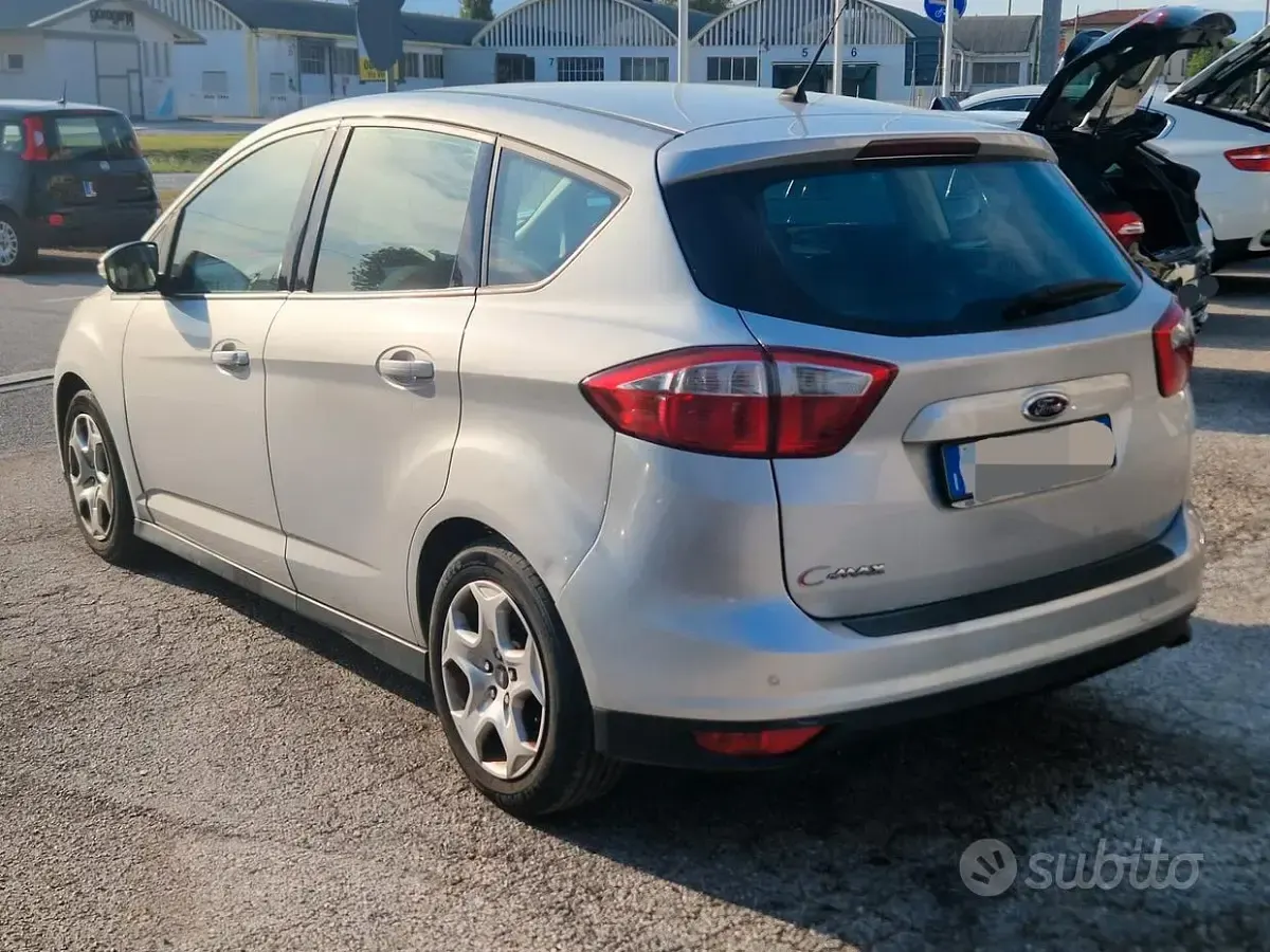 Usata Ford C-MAX Titanium 95 CV (69 kW) 2014 Grigio Monovolume