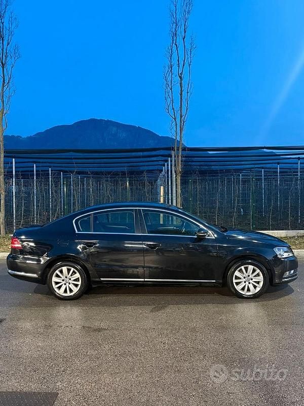 Usata VW Passat 140 CV (102 kW) 2012 Nero Berlina