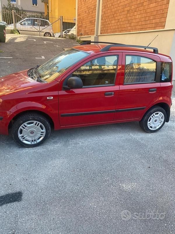 Usata Fiat Panda 77 CV (56 kW) 2008 Rosso Utilitaria