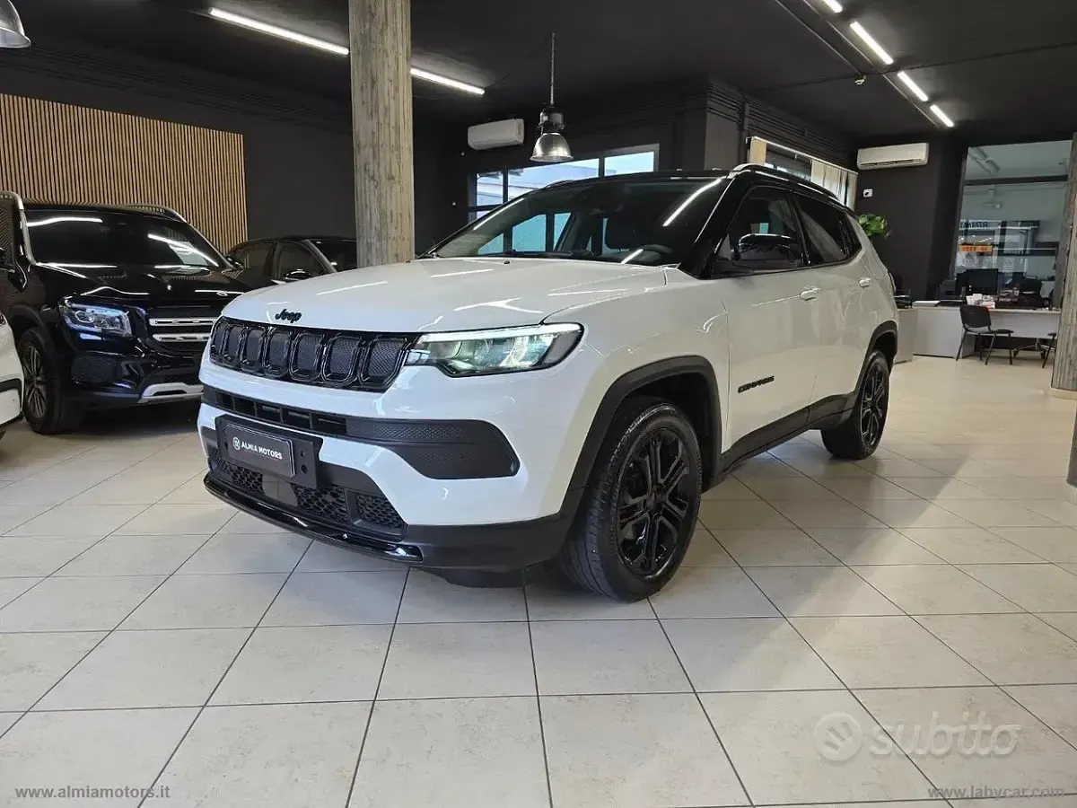 Usata Jeep Compass Night Eagle 131 CV (96 kW) 2023 Bianco SUV