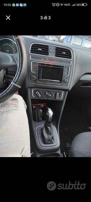 Usata VW Polo 64 CV (47 kW) 2015 Grigio Utilitaria
