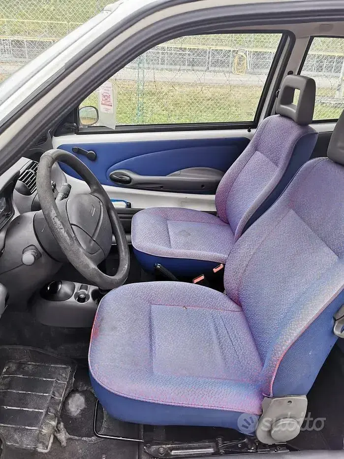 Usata Fiat Seicento Young 39 CV (28 kW) 1999 Bianco Utilitaria