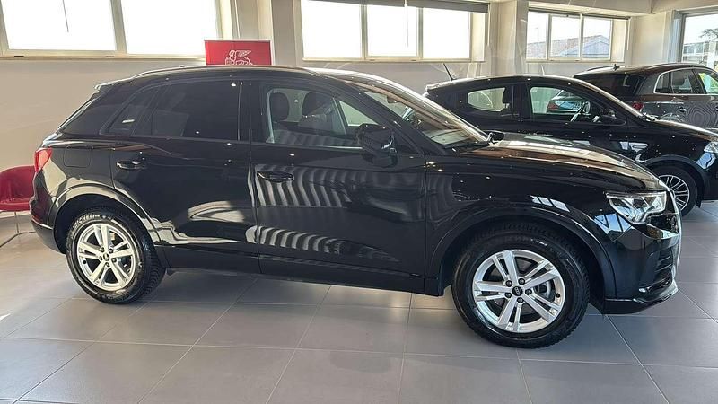 Usata Audi Q3 Advanced 150 CV (110 kW) 2023 Nero SUV