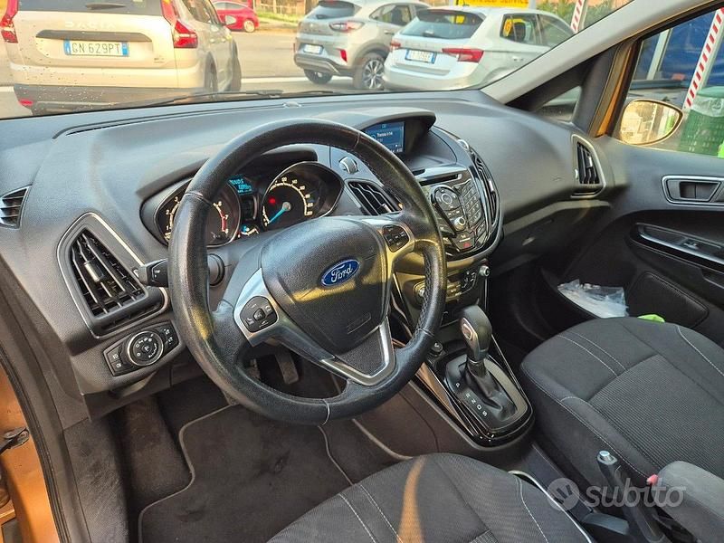 Usado Ford B-MAX Titanium 105 CV (77 kW) 2015 Marrón Monovolumen