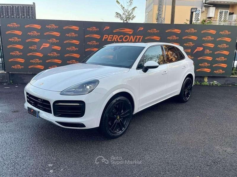 Bianco Usata 2018 Porsche Cayenne Sport SUV | 42.997 € - Immagine 1/4