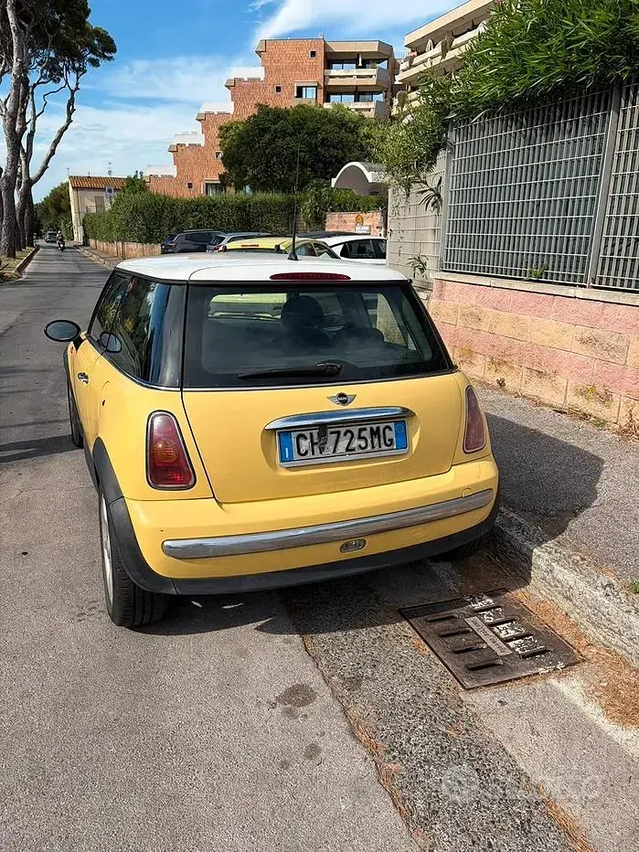 Usata Mini One D 75 CV (55 kW) 2004 Giallo Utilitaria
