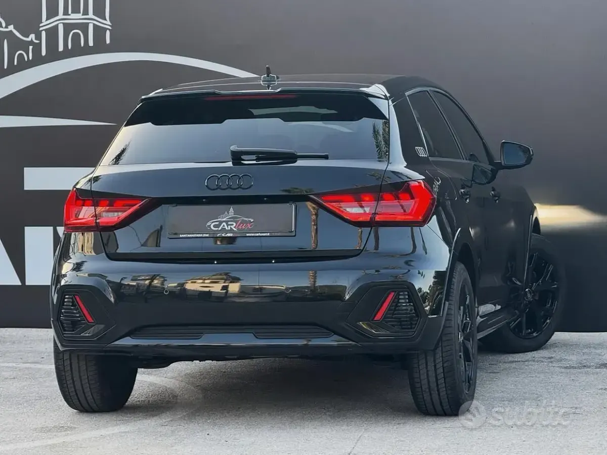Usata Audi A1 Ambiente 110 CV (80 kW) 2023 Nero mythos SUV