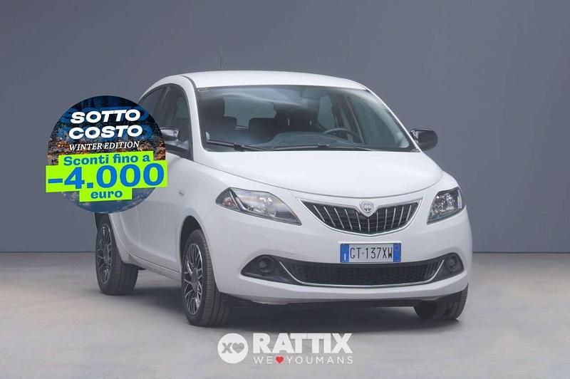 Bianco neve Usata 2024 Lancia Ypsilon Due volumi | 14.178 € (Cara) - Immagine 1/4