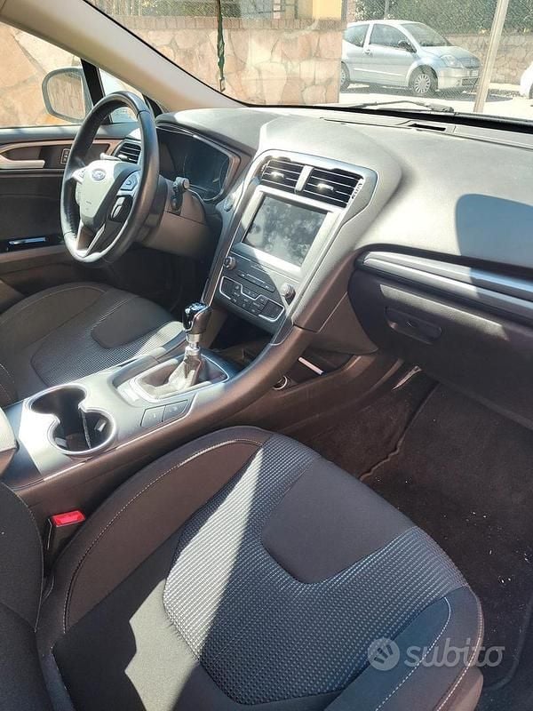 Usata Ford Mondeo 160 CV (117 kW) 2019 Bianco Berlina
