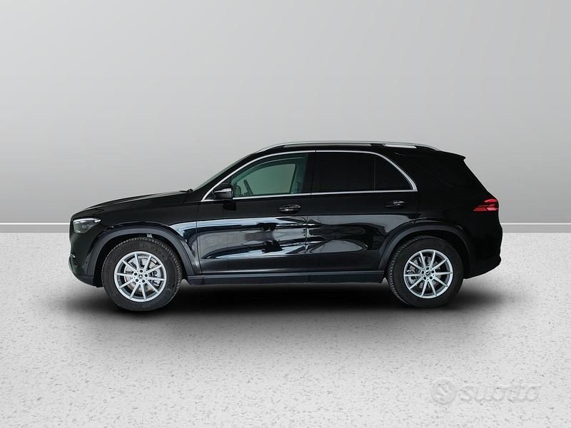 Usata Mercedes GLE300 Advanced 269 CV (197 kW) 2025 Nero SUV