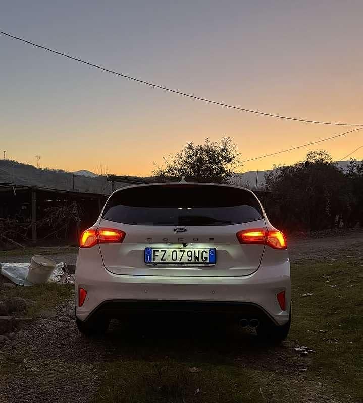 Usata Ford Focus ST-Line 120 CV (88 kW) 2020 Berlina