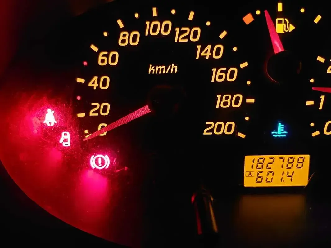 Usata Nissan Micra Acenta 80 CV (58 kW) 2004 Blu/azzurro Utilitaria