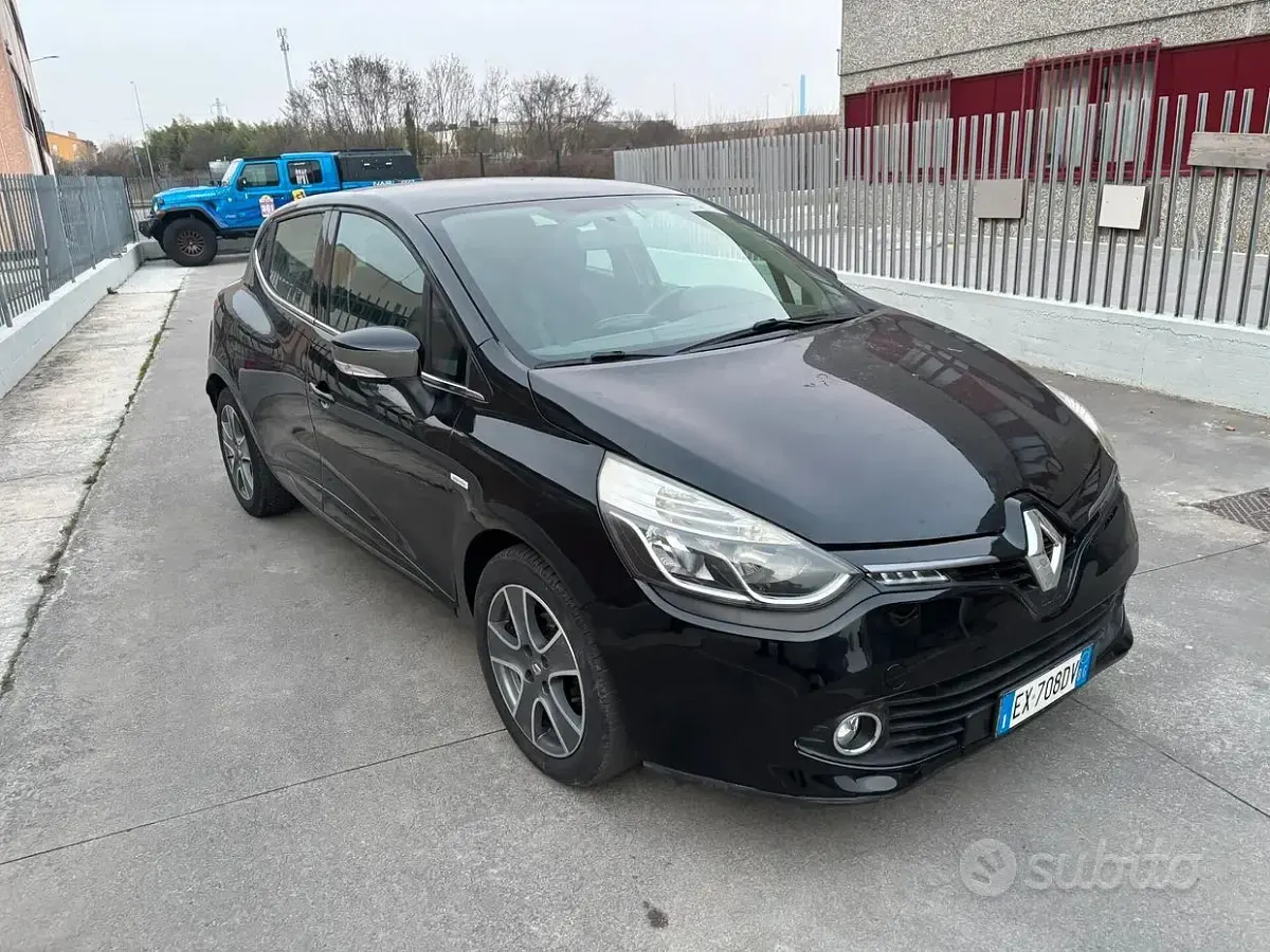 Usata Renault Clio IV 73 CV (53 kW) 2014 Nero Berlina