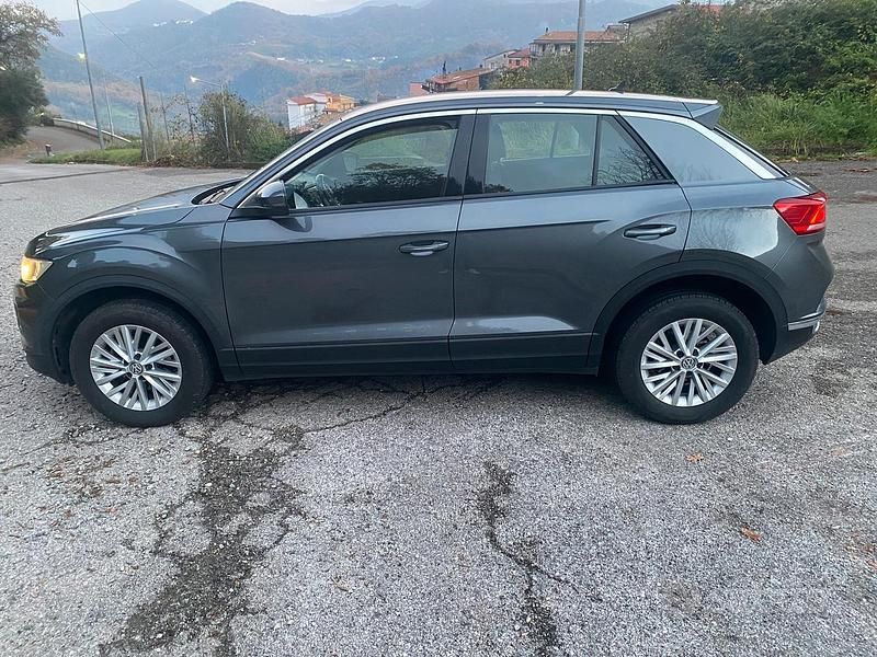 Usata VW T-Roc 116 CV (85 kW) 2019 Grigio SUV