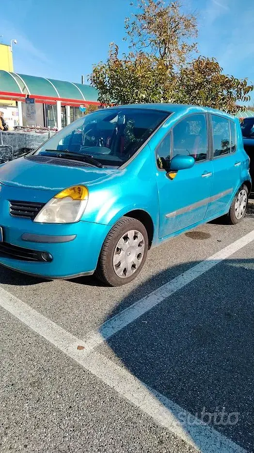 Usata Renault Modus 82 CV (60 kW) 2004 Monovolume