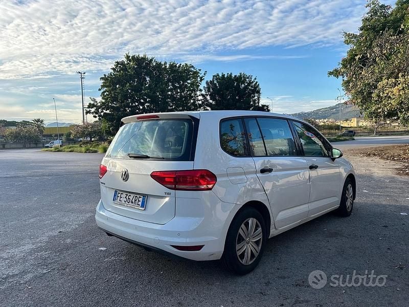 Usata VW Touran Trendline 110 CV (80 kW) 2016 Bianco Monovolume