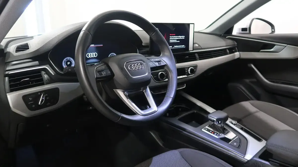 Usata Audi A4 Advanced 163 CV (119 kW) 2024 Argento Station wagon