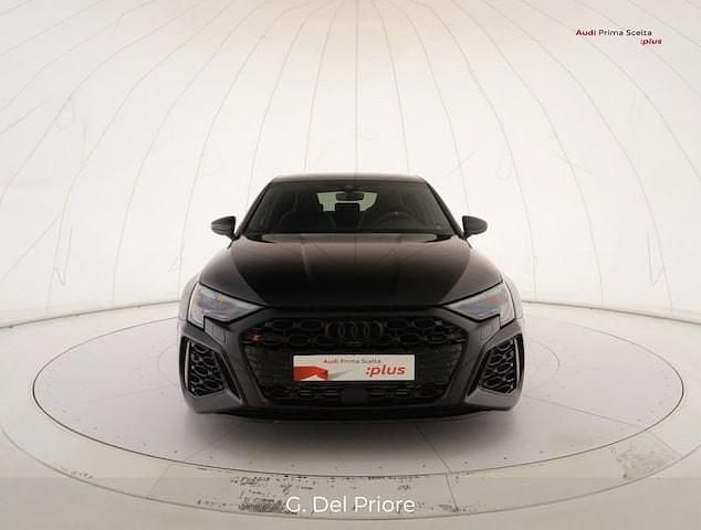 Usata Audi RS3 Sportback Ambiente 400 CV (294 kW) 2024 Nero mythos metallizzato Utilitaria