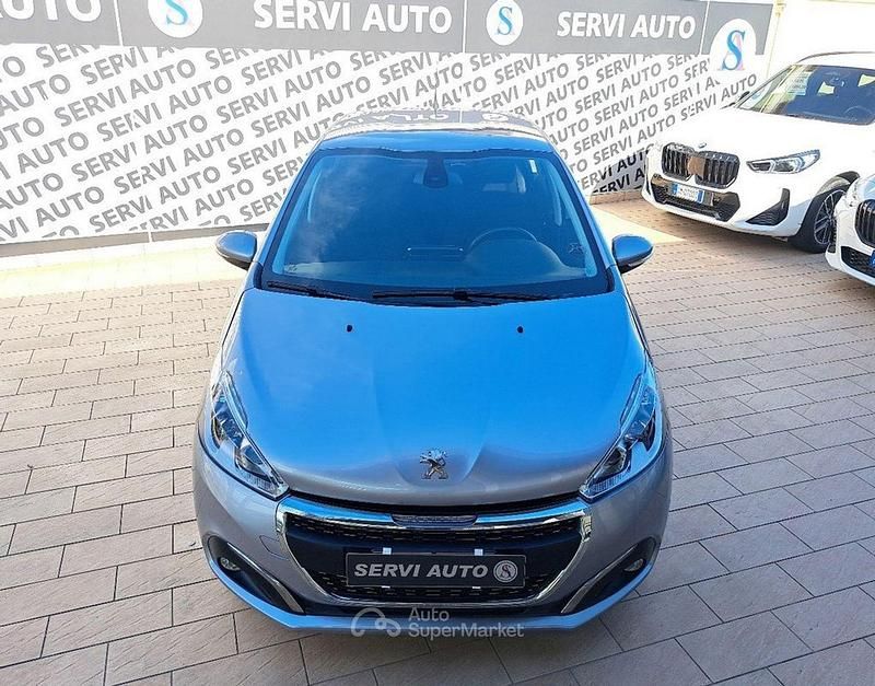Usata Peugeot 208 Signature Sky 83 CV (61 kW) 2018 Grigio Utilitaria