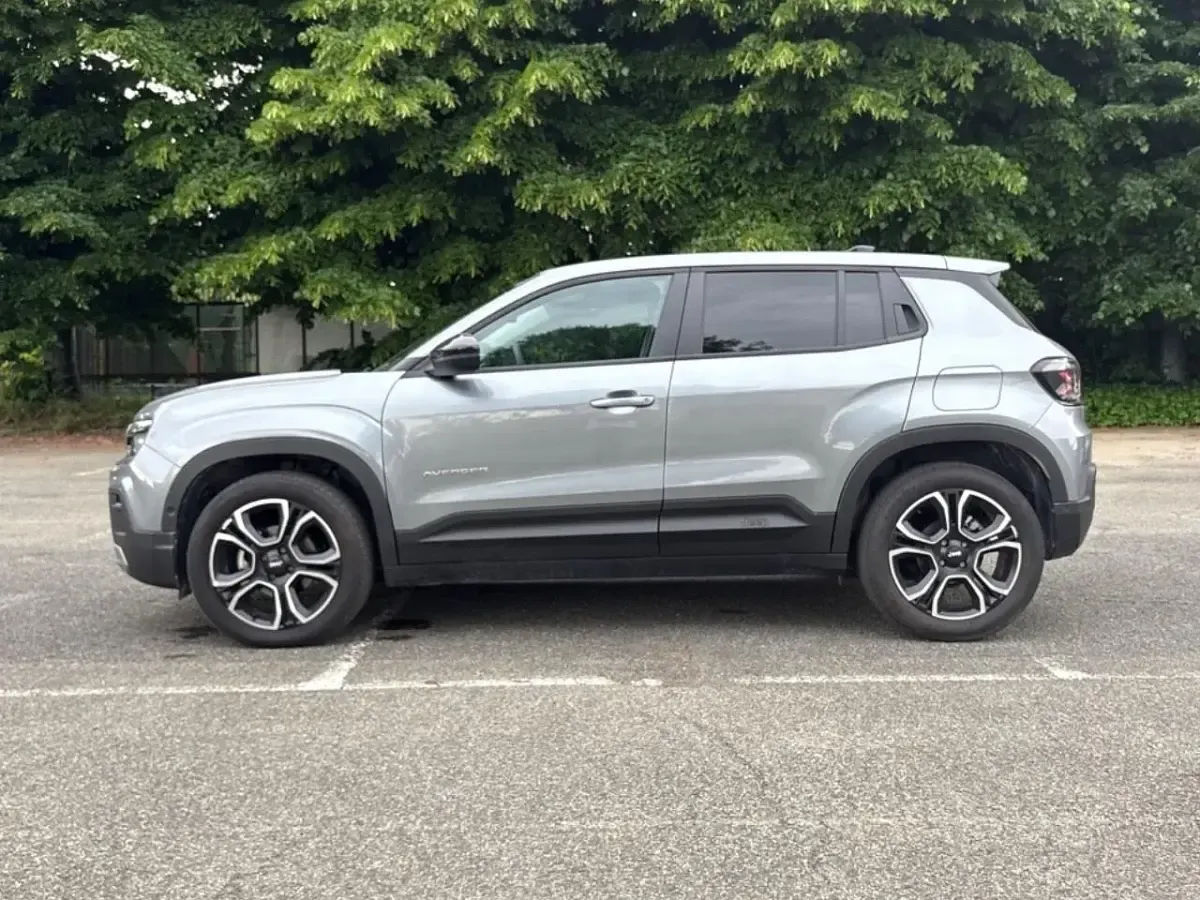Usata Jeep Avenger Summit 101 CV (74 kW) 2025 Grigio SUV