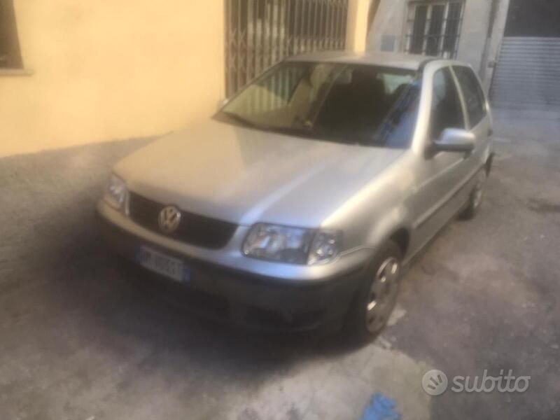 Usata VW Polo 101 CV (74 kW) 2000 Grigio Utilitaria