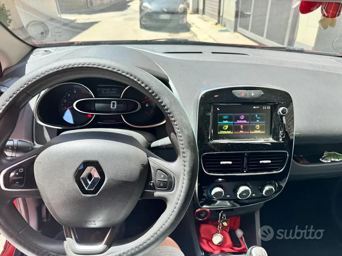 Usata Renault Clio 90 CV (66 kW) 2019 Rosso Station wagon